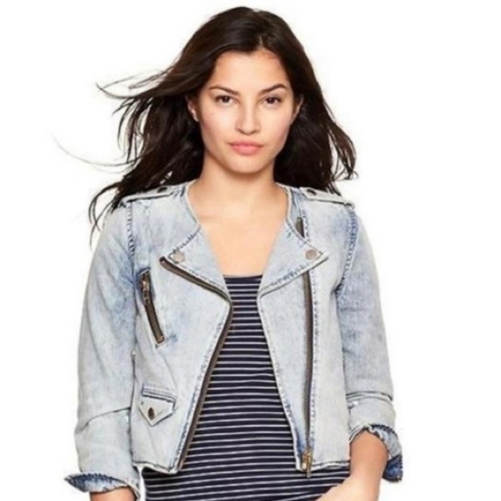 🆕️GAP Denim Jacket